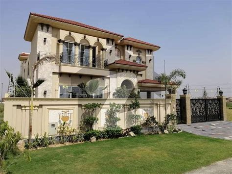 One Kanal Most Luxury Lavish Bungalow For Sale In Dha Phase Lahore