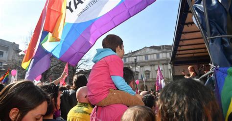 L Europarlamento L Italia Discrimina I Figli Di Coppie Gay
