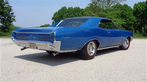 Pontiac Gto Ci Engine Speed In Barrier Blue Ride On My Car