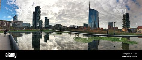 Biblioteca De Rboles El Nuevo Parque De Mil N Unicredit Torre