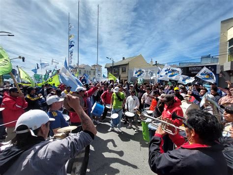 La Marcha Contra El Dnu Y Ley Ómnibus En Fotos