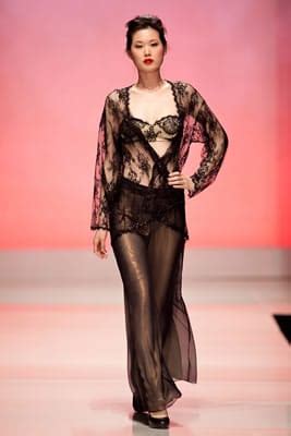 Fashion Week El Paseo Debut Fidm Designer Brittany My Linh Vu