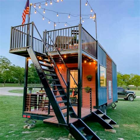 TINY TOWN COFFEE HOUSE | TinyHouseMe