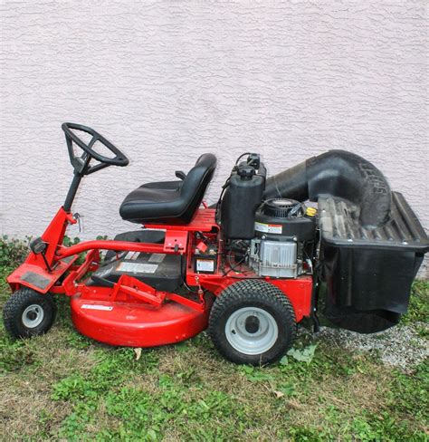 Snapper 28 Hi Vac Rear Engine Riding Lawn Mower Ebth