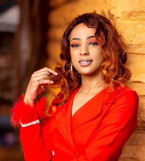 Chantelle Lyrics, Biography and Albums | AfrikaLyrics