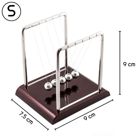 Шары Ньютона, колыбель Ньютона, маятник Ньютона, балансирующие стальные ...