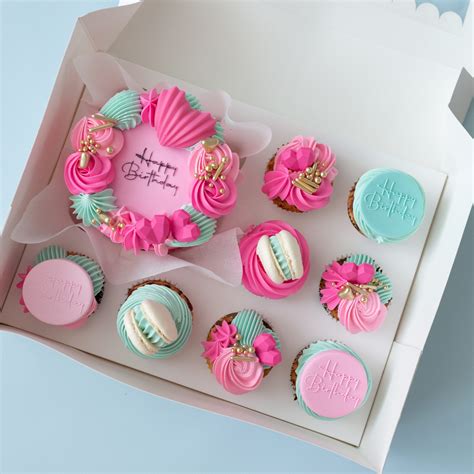 Bento Cake Box Met 8 Cupcakes Zoet Hoorn