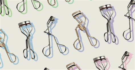 The 5 Best Eyelash Curlers For Hooded Eyes