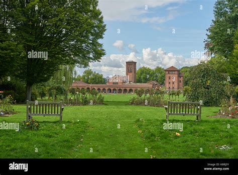 golders green crematorium london Stock Photo - Alamy