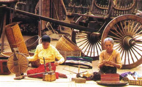 Arts and crafts typical from Myanmar :: Kipling Tour website