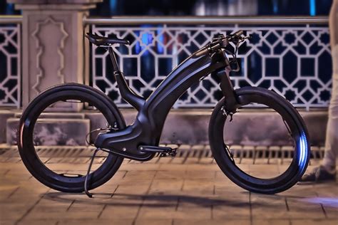 This Futuristic E Bike Comes With A Sleek Design Featuring Hubless