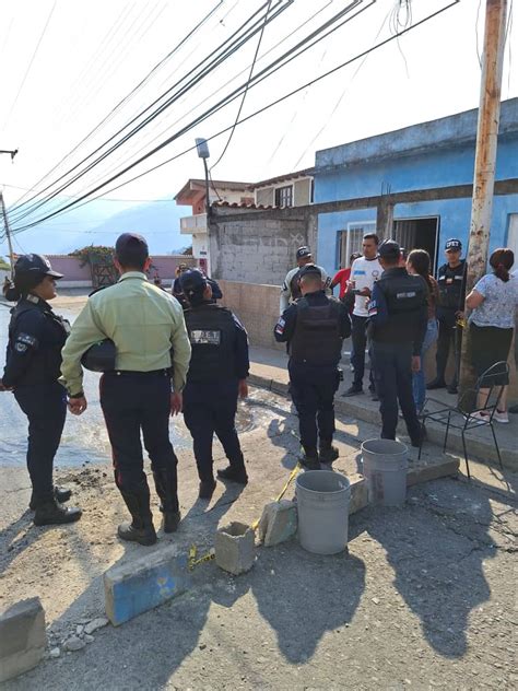 Protestan En Bocon Por Bote De Aguas Servidas Diario De Los Andes