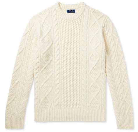 Habitually Chic® » Chris Evans’ Internet Obsessed Sweater