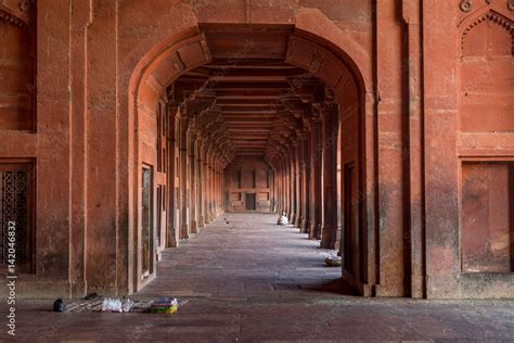 Red Sandstone Pillar Corridor At Fatehpur Sikri Agra Fatehpur Sikri