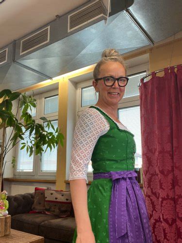 Dirndl Josefine By Wenger Dirndl Damen Country Hotel Kleidung