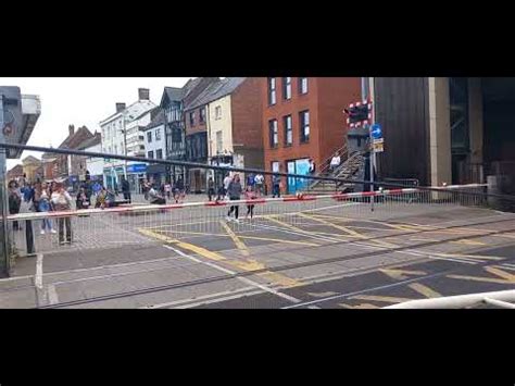 Emr At Lincoln High Street Lc Youtube