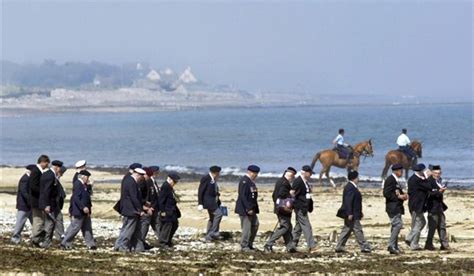 How young we were: 75 years after Juno Beach, Canadian D-Day veterans ...