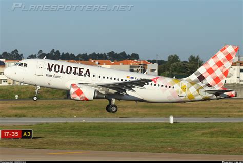 Ec Mtl Volotea Airlines Airbus A Photo By Fernando Silva Id