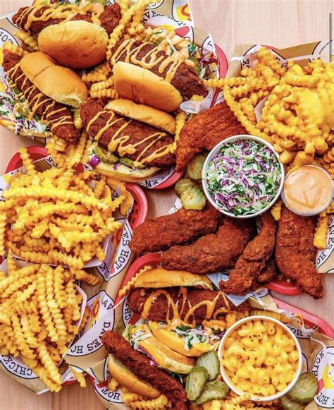 Drakes Daves Hot Chicken Named Americas Fastest Growing Restaurant