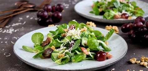 Feldsalat Mit Trauben Speck Vinaigrette Rezept Leckeres Essen