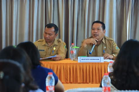 Bupati Samosir Buka Bimtek Implementasi Perizinan Berusaha Dan