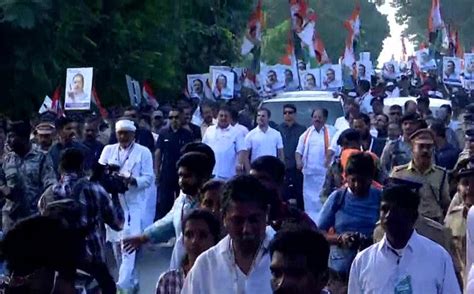 Congress Bharat Jodo Yatra Day 8 Rahul Gandhi Resumes Padyatra From Kerala S Navayikkulam