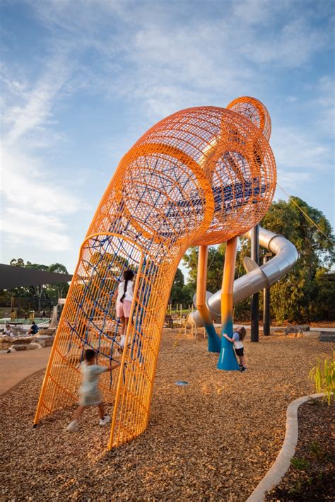 Thorndon Park Playground « Landezine International Landscape Award LILA