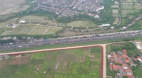 Pantauan Udara Arus Mudik H Di Tol Cikampek Terpantau Padat Merayap