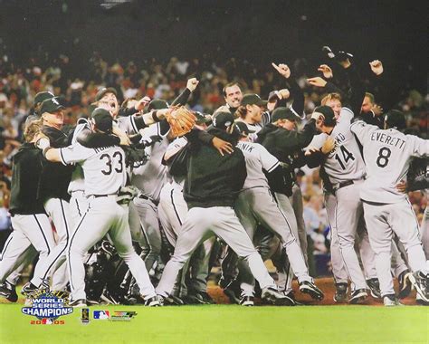 White Sox 2005 World Series Champions 20x24 Canvas Pristine Auction