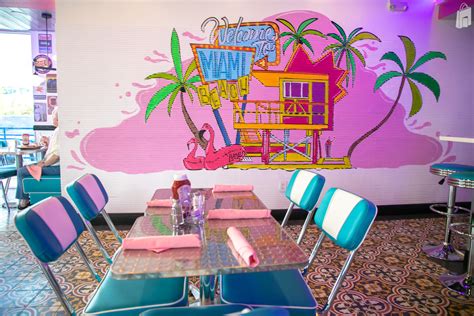 Vibrant Retro Diner In South Beach Miami In Miami Rent This Pop Up