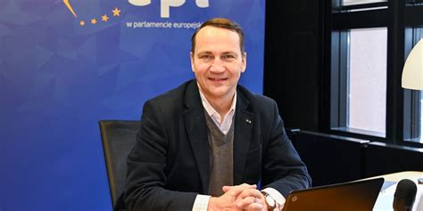 Europose Rados Aw Sikorski Zdradza Faktowi Jak Dorabia Do Unijnej Pensji