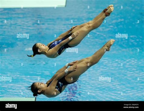 Yan Yee Ng And Nur Dhabitah Binti Sabri Of Malaysia Compete During The