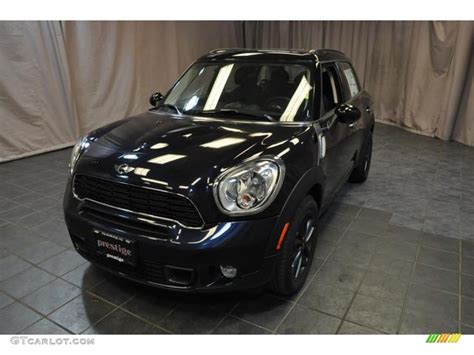 Cosmic Blue Metallic Mini Cooper S Countryman Photo