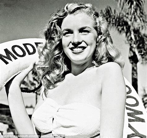 Ảnh hiếm của bom sex Marilyn Monroe lúc mới vào nghề