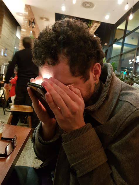 How To Watch Porn In Public Without Getting Caught R LearnUselessTalents