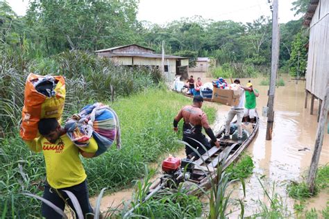 Rio Acre ultrapassa cota de transbordamento e sobe para 73 número de