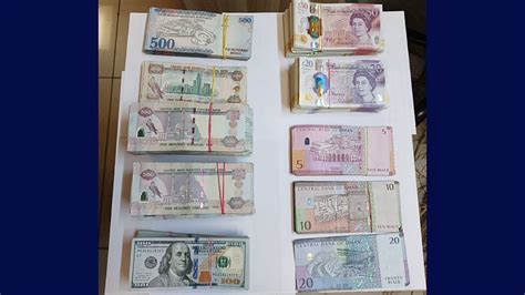 Mumbai Airport Customs Seized Foreign Currency Of A Total Value Of Rs 1