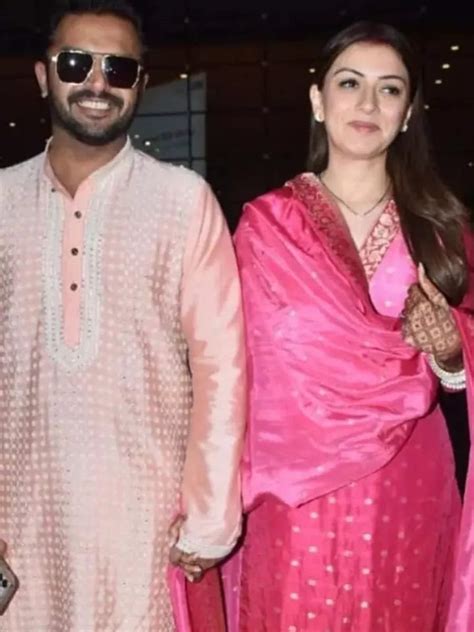 New Bride Hansika Motwani S Mangalsutra Will Remind You Of Deepika