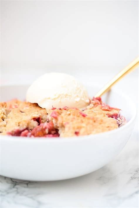 Strawberry Rhubarb Crisp Paleo Aip Vegan Recipe Aip Desserts Strawberry Rhubarb Crisp