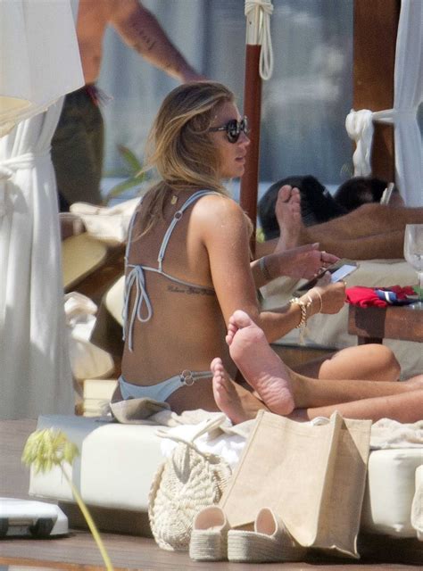 Arabella Chi In A White Bikini On The Beach In Ibiza Celeb Donut