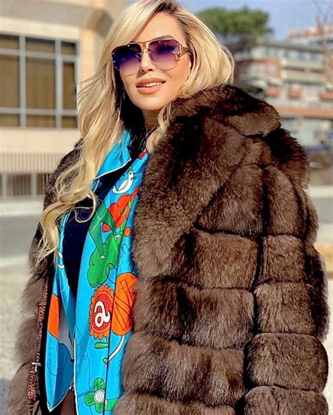 Pin by Вадим Литовка on парки Fashion Fur fashion Fur coat