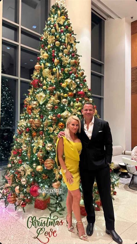 Alex Rodriguez Jaclyn Cordeiro Make Romance Instagram Official Us Weekly