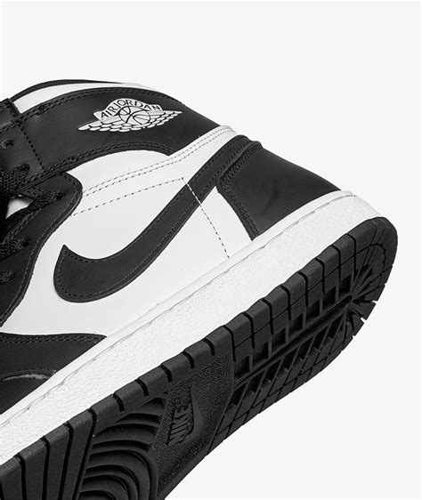 Air Jordan 1 High 85 Blackwhite Bq4422 001 Store List