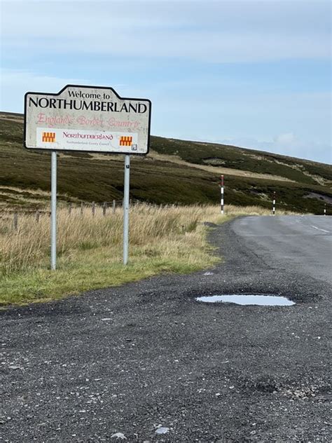 County Boundary © Jay Pea Cc By Sa20 Geograph Britain And Ireland