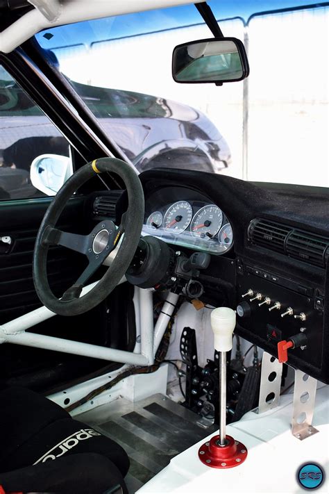 Bmw e30 interior | Motori, Corsa