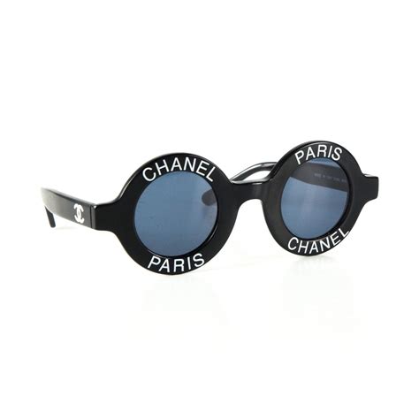 Chanel -Vintage Round Logo Sunglasses ref.37099 - Joli Closet