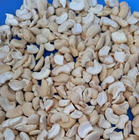 Whole Lwp Cashew Kernels Kg At Rs Kg In Panruti Id