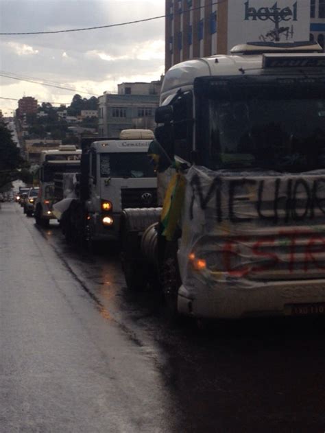 Fotos Manifestantes Fazem Ato Contra O Governo No Rs Fotos Em Rio