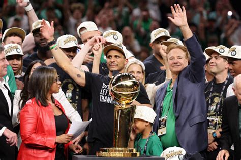 Celtics Win 18th Nba Championship With 106 88 Game 5 Victory Over