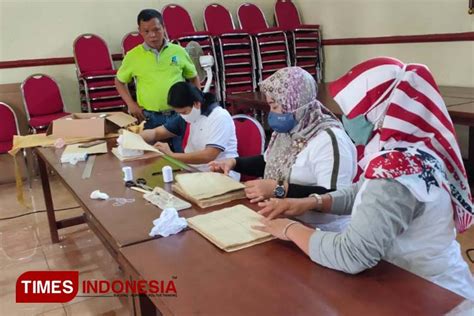 Begini Cara Dinas Perpustakaan Kota Batu Selamatkan Dokumen Penting